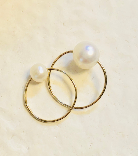 CIRCLE RING WITH PEARL